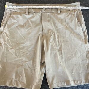 Hang Ten Men's Beige Flat Front Shorts